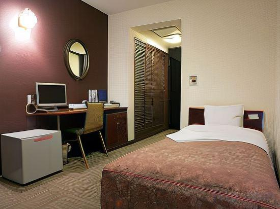 2, Hotel Meiken, Tsuchiura