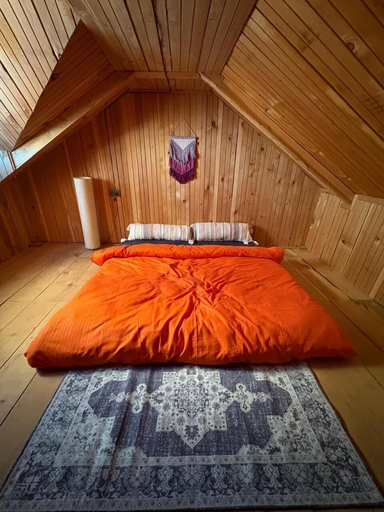 Bedroom 5, Kath Kuni Cafe & Stay Shangarh, Kullu