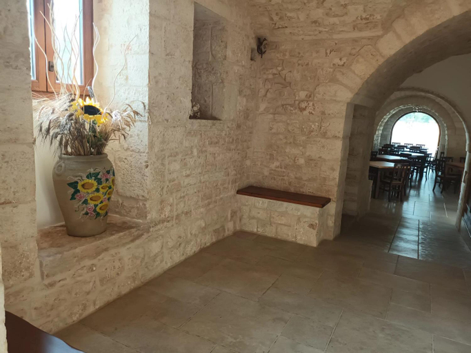 2, Masseria Santolomuto, Bari