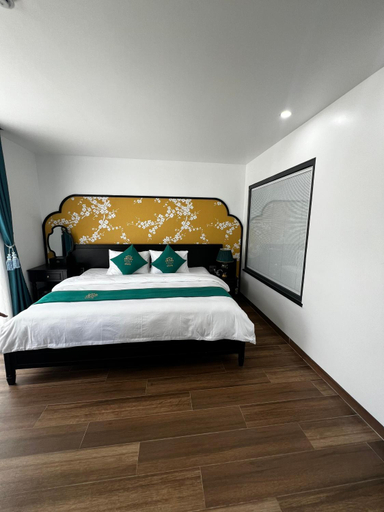Bedroom 9