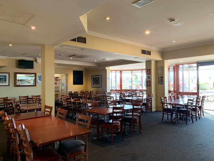 Food & Drinks 5, Northside Hotel Albury, Albury