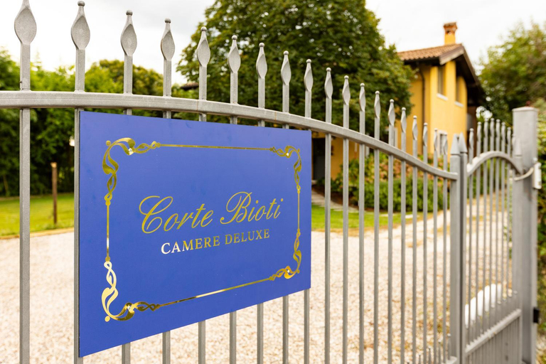Others 5, Corte Bioti, Verona
