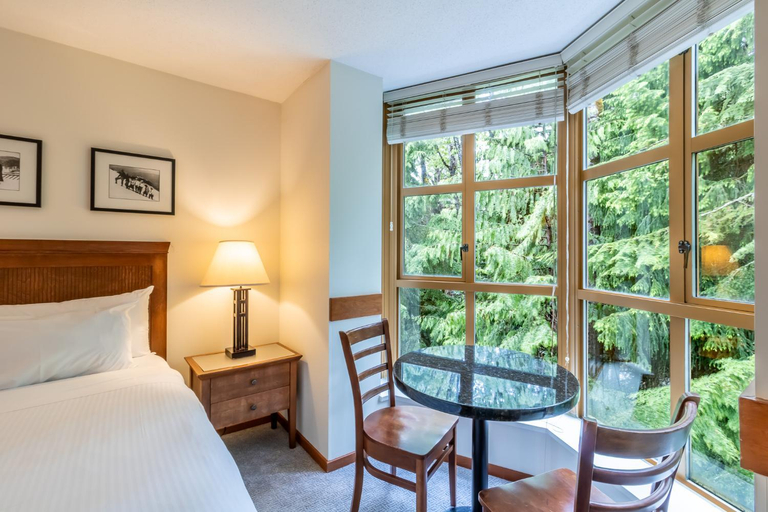 Bedroom 3, Cascade Lodge by Elevate, Squamish-Lillooet