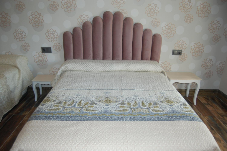 Bedroom 2, Las Villas de Fuentiduena, Segovia