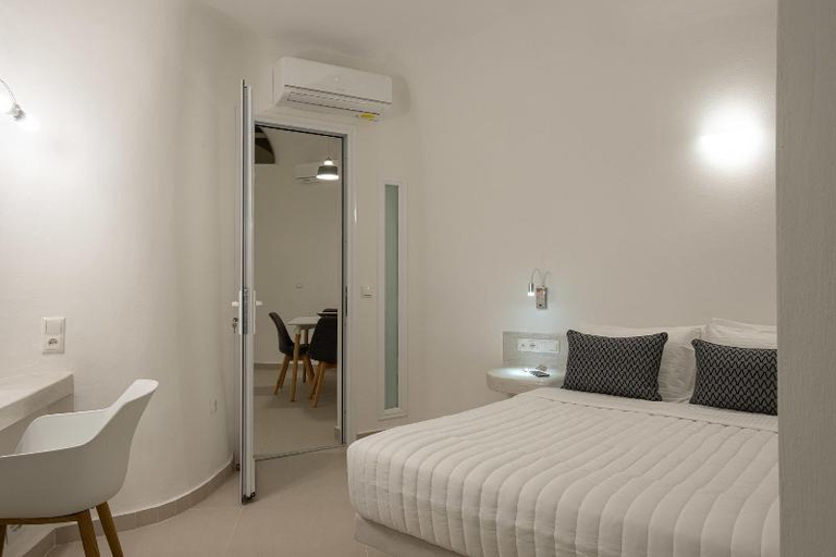 Bedroom 3, Santoterra Antigua Suites, South Aegean