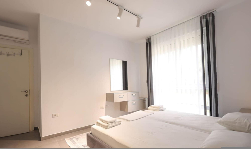 Room 2, Sanpietro Vacation Apartment 020, Durrësit