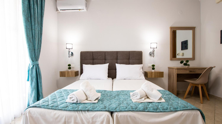 Bedroom 2, Evilion, Central Macedonia
