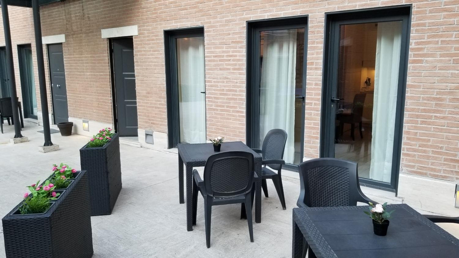 Others 4, HomeFlat, Roma