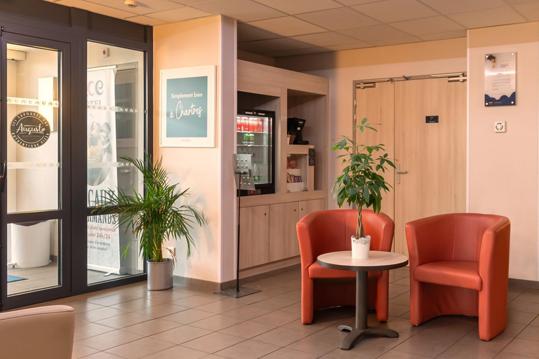 Public Area 3, ACE Hôtel Chartres, Eure-et-Loir