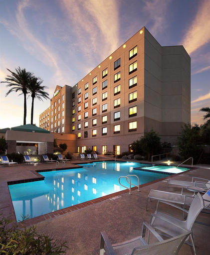 Exterior & Views 2, Radisson Hotel Phoenix Airport, Maricopa