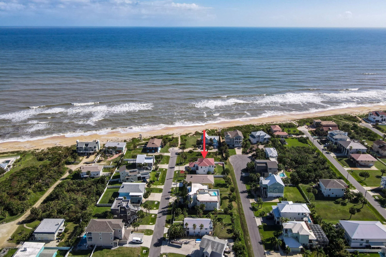 Room 3, Ocean View Paradise - Steps Away From the Beach, Flagler