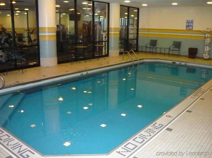 Sport & Beauty 3, Renaissance Toledo Downtown Hotel, Lucas