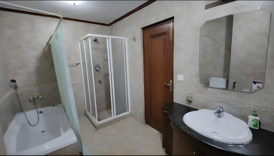 Bathroom 4, Sherpa Home Hotel, Bagmati