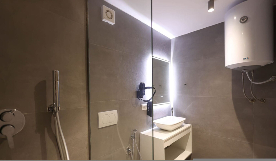 Room 5, Grandstay Studios 103, Durrësit