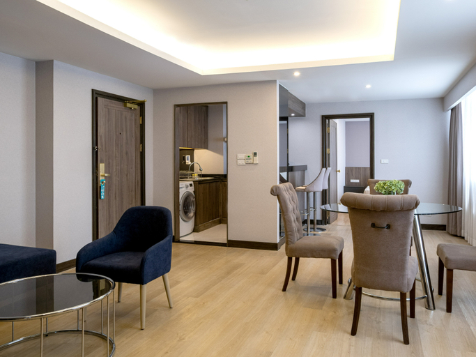 Dining Room 6