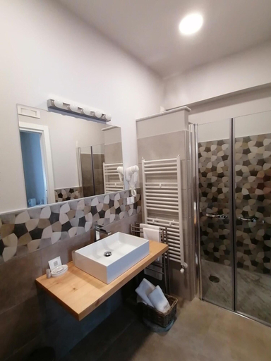 Bathroom 5, Le Suite Bed & Breakfast - Holiday Home, Reggio Di Calabria