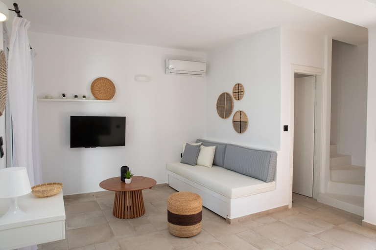 Others 4, Serenity Bay, South Aegean