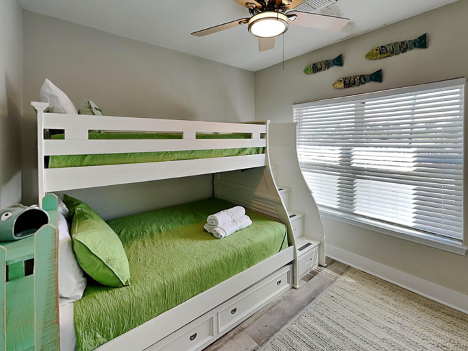 Bedroom 3, Palm Down Relax, Nueces