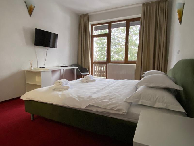Others 5, Chalet Wiese, Brasov