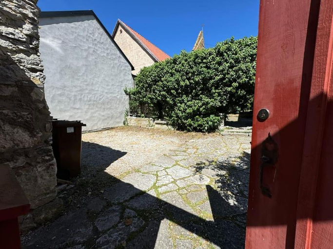 Exterior & Views 1, Enchanting 4 Bdr Villa close to Medieval cathedral, Gotland