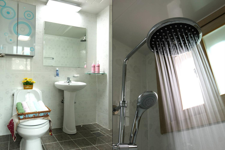 Bathroom, Light Sky Pension, Geoje