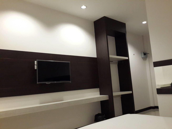Bedroom 3, The Room 24 Resort, Khlong Luang