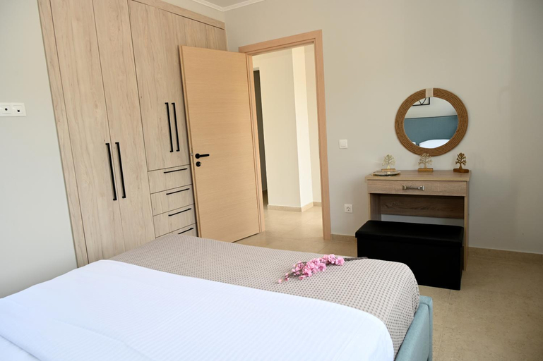 Others 3, Koumpis Residences, North Aegean