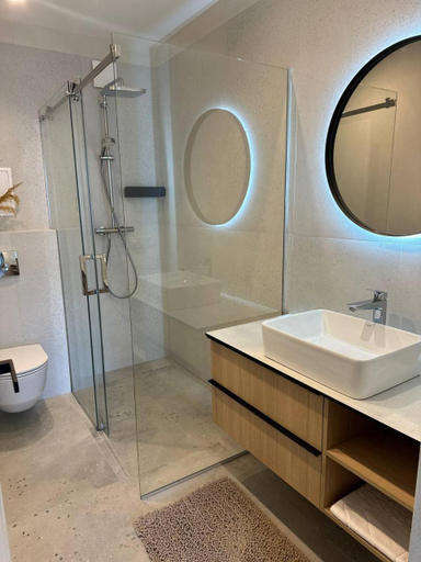 Shower 2, Pasteli_Apart, Ivano-Frankivs'ka