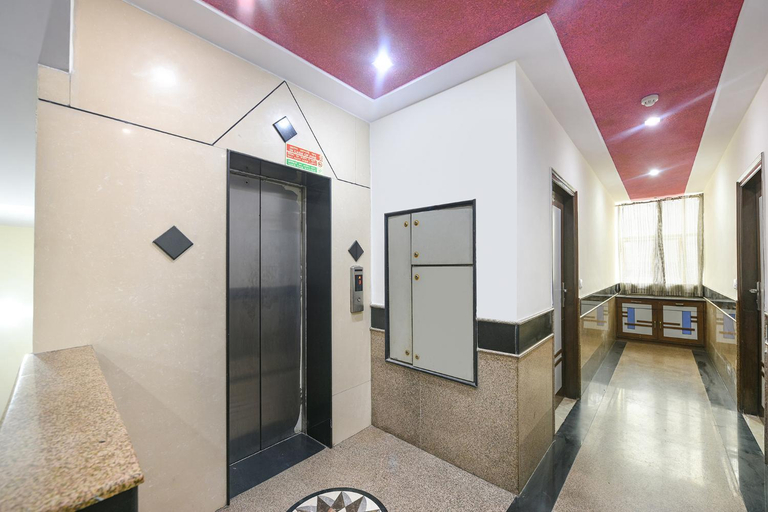Others 5, Hotel Jaggi Palace, West