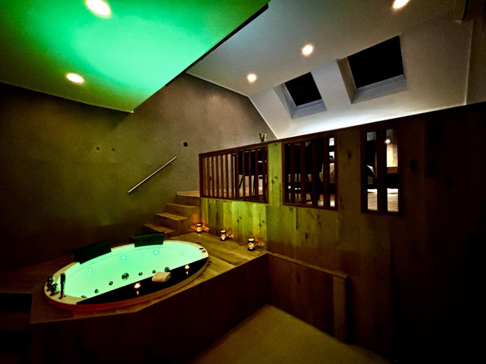 Others 4, Pause Thermale Suites Deluxe et Spa Privatif, Liège