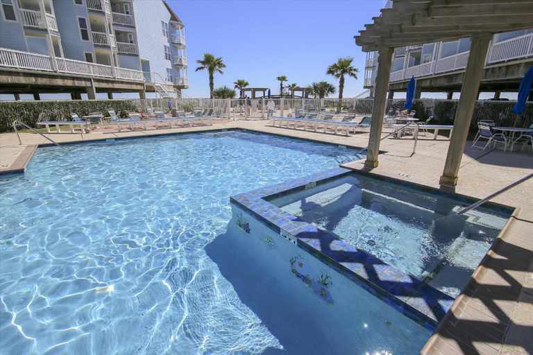Sport & Beauty, Seascape 1102- Abundant Relaxation, Galveston
