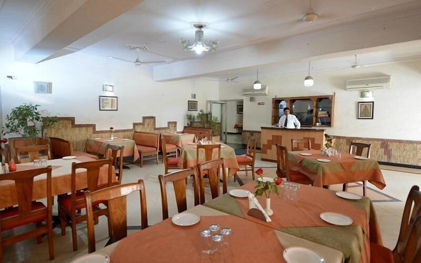Food & Drinks 4, Skylark Tourist Resort, Panipat, Panipat