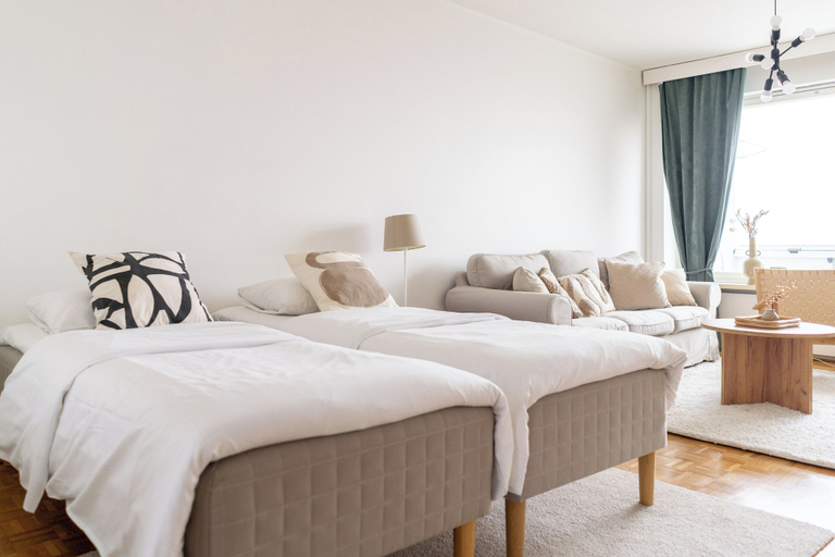 Bedroom 2, Bright Apt - Design District, Uusimaa