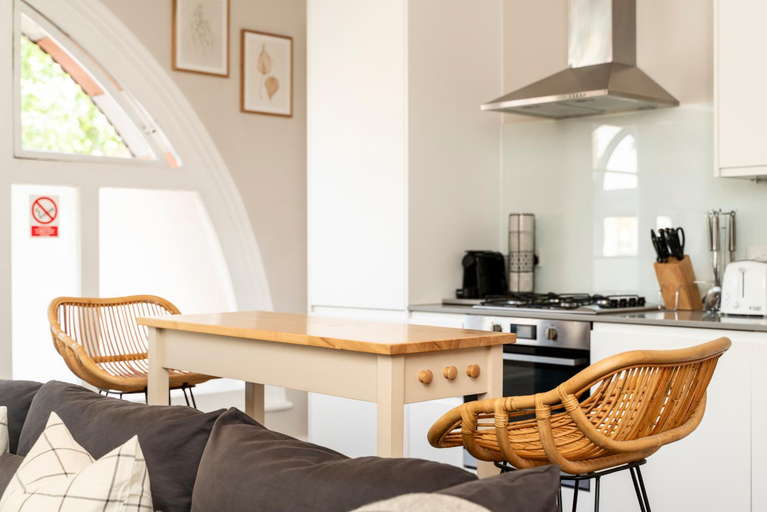 Others 3, Comfortable Apartments in Shoreditch High Street, London