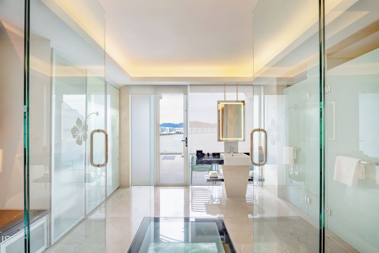 Bathroom 4, Lexis Hibiscus Port Dickson, Port Dickson