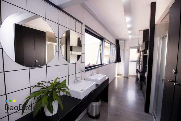 Bathroom 4, Bea Beach Hostel, Murcia