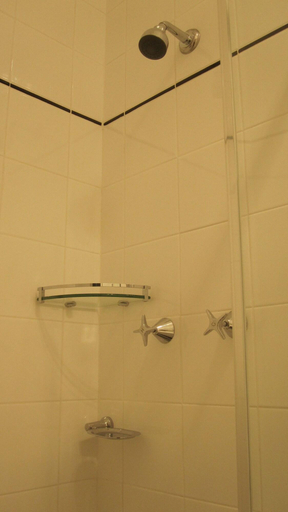 Bathroom 3, Katoomba Hotel, Blue Mountains
