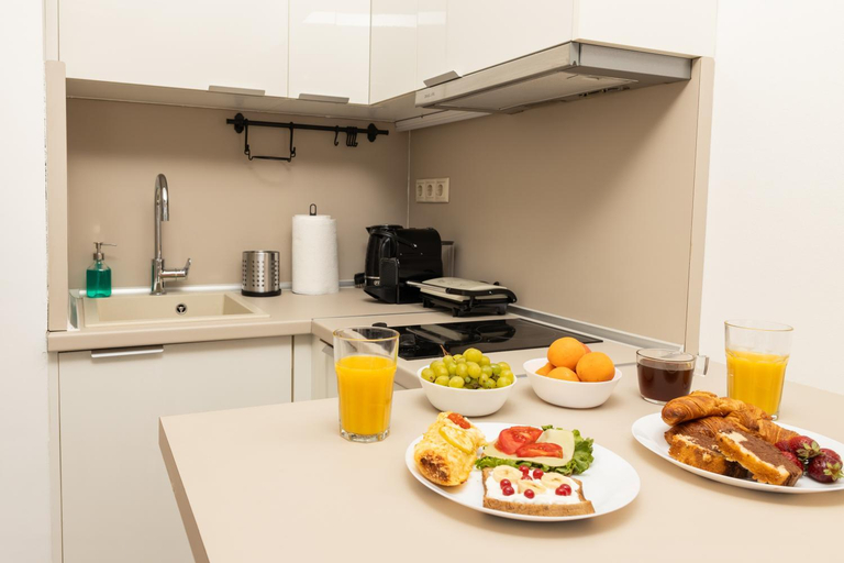 Food & Drinks, Urban Colors Apartments by BiNoBi!, Central Macedonia