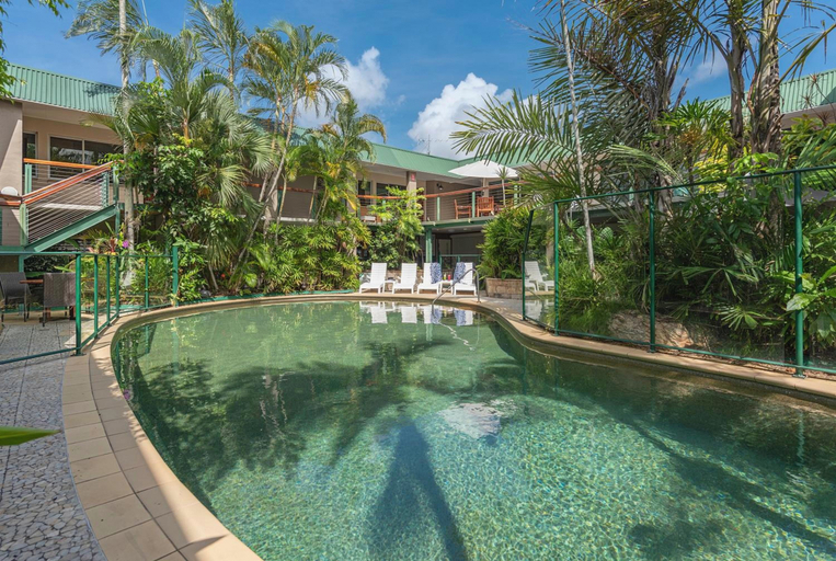 Sport & Beauty 5, Bay Village Tropical Retreat & Apartments, Cairns