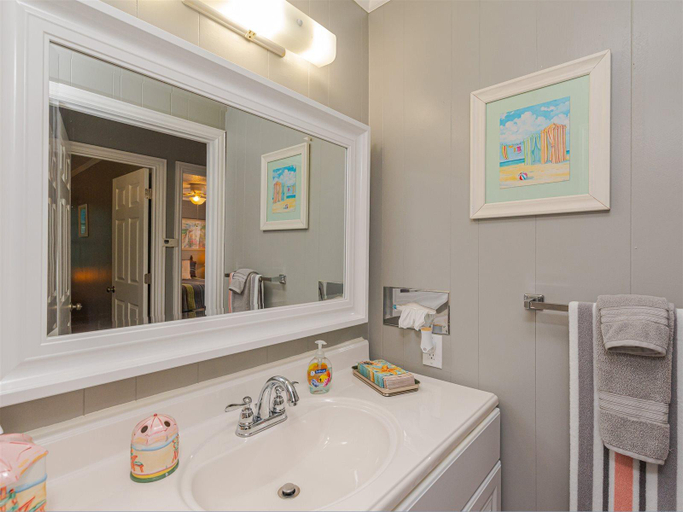 Bathroom 4, Sea Gun Bayhome 128, Aransas