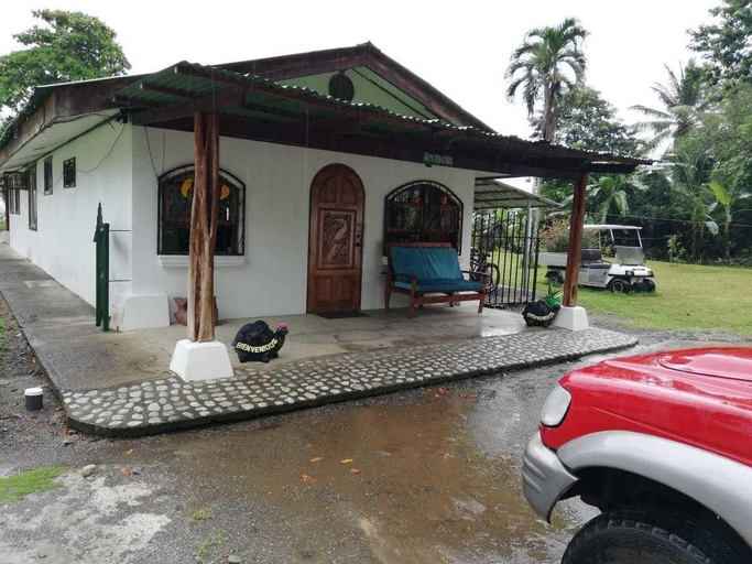 Public Area, Corcovado Beach Lodge, Golfito
