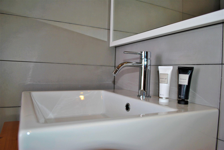 Bathroom 3, Petrarca Venti Rooms, Cagliari