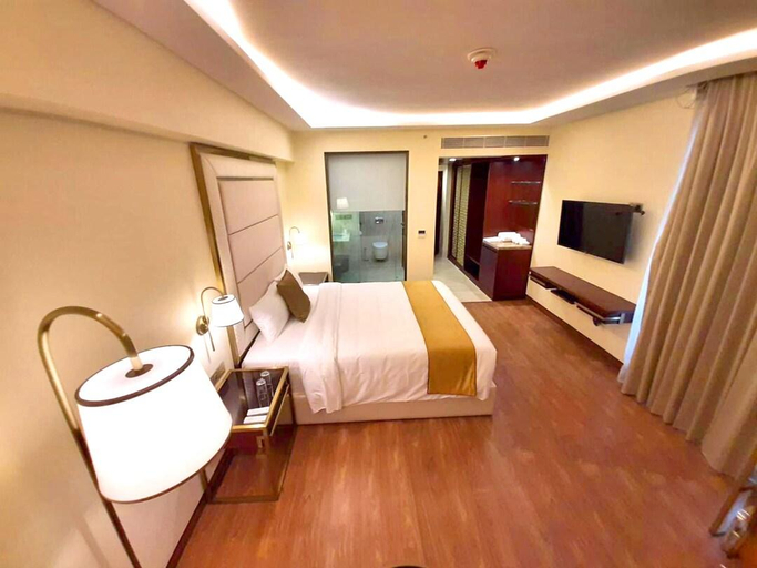 Others 3, KAY-EM Spectra Hotel, Thiruvallur