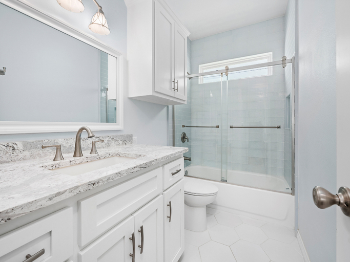 Bathroom 3, The Castaway, Aransas