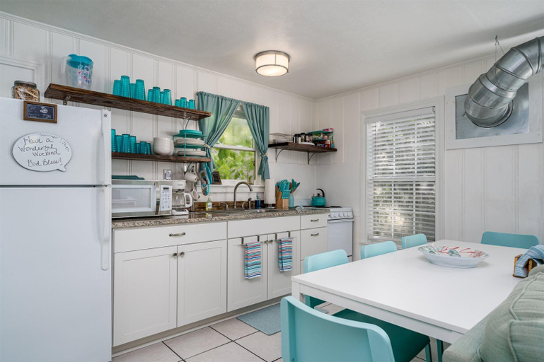 Others 5, A Salty Texan - Sun Harbor Cottage 10, Aransas