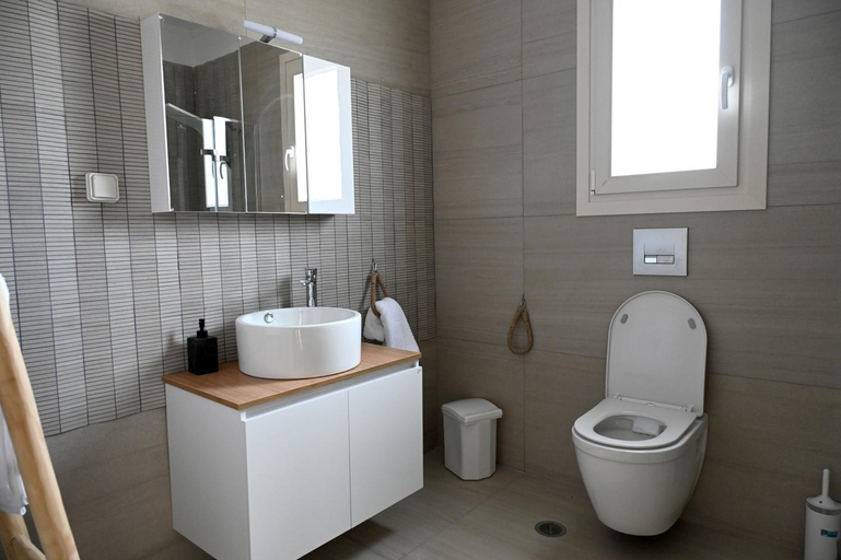 Others 5, Koumpis Residences, North Aegean
