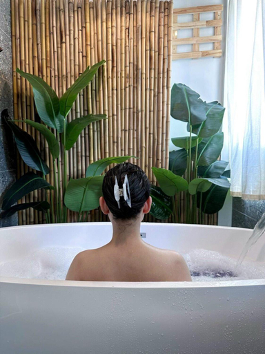 Bathroom 4, Fog Xom Trau Đao Phu Quy, Phú Quý