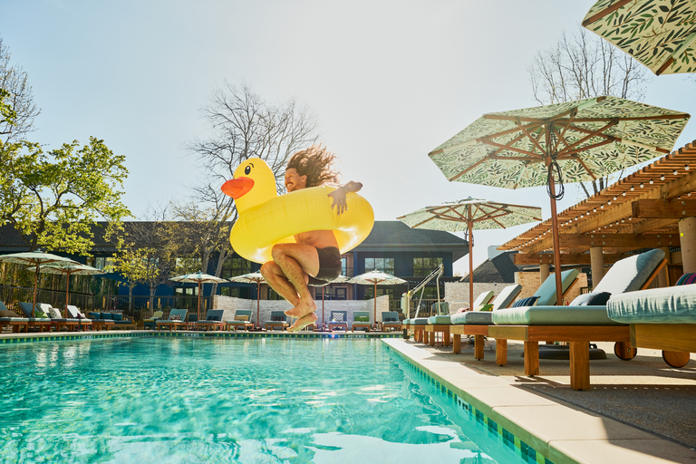 Sport & Beauty 2, Treehouse Hotel Silicon Valley, Santa Clara