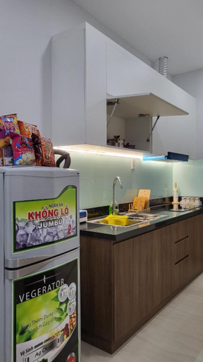 Food & Drinks, Bcons Garden Luxury Apartment, Di An