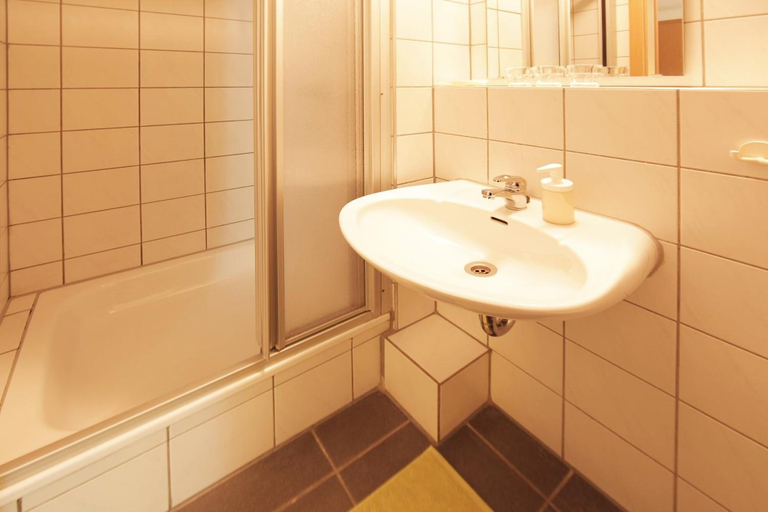 Bathroom 5, bp24 Hotel Aachen, Städteregion Aachen